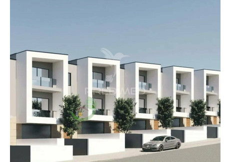 Dom na sprzedaż - Escariz (São Mamede) e Escariz (São Martinho) Vila Verde, Portugalia, 244 m², 273 578 USD (1 072 425 PLN), NET-92613438