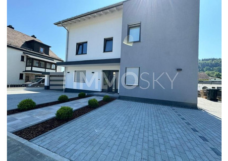 Dom na sprzedaż - Angelburg, Niemcy, 267 m², 814 460 USD (3 265 983 PLN), NET-101352945