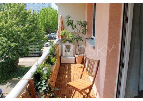 Mieszkanie na sprzedaż - Halle (Saale), Niemcy, 59 m², 191 352 USD (782 630 PLN), NET-102054881