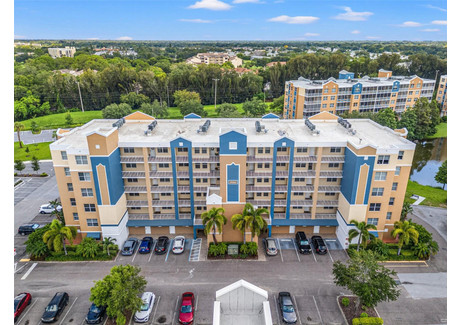 Mieszkanie na sprzedaż - 960 Starkey Road, Pinellas County, FL Largo, Usa, 146,42 m², 395 000 USD (1 516 800 PLN), NET-99208654