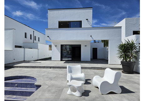 Dom na sprzedaż - Empuriabrava, Hiszpania, 248 m², 1 250 054 USD (4 925 214 PLN), NET-82354584
