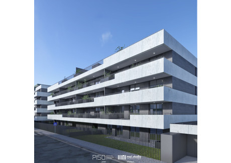 Mieszkanie na sprzedaż - Santa Maria Da Feira, Travanca, Sanfins E Espargo, Portugalia, 190,63 m², 633 419 USD (2 597 018 PLN), NET-96947110