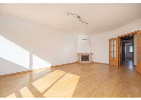 Mieszkanie na sprzedaż - Rio De Mouro, Portugalia, 87,5 m², 256 276 USD (981 538 PLN), NET-96130564