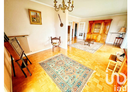 Mieszkanie na sprzedaż - Brunoy, Francja, 64 m², 212 017 USD (835 346 PLN), NET-94671996