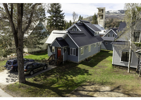 Dom na sprzedaż - 729 Pine Street Steamboat Springs, Usa, 292,64 m², 2 950 000 USD (12 006 500 PLN), NET-97438830