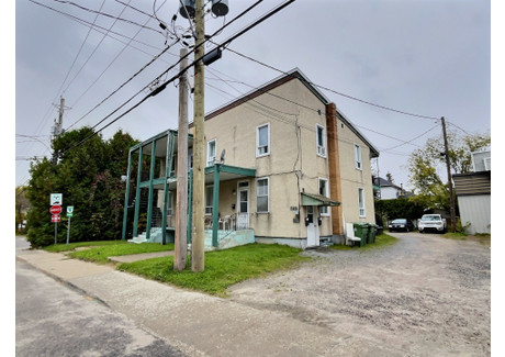 Dom na sprzedaż - 799-809 Rue de la Madone, Mont-Laurier, QC J9L1T4, CA Mont-Laurier, Kanada, 352 m², 318 507 USD (1 305 878 PLN), NET-101308360