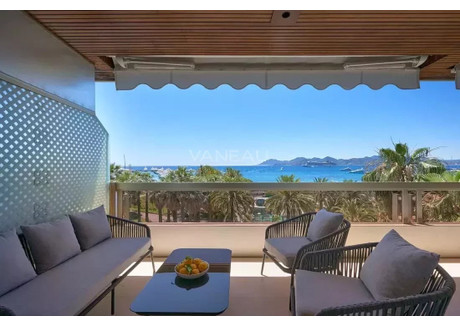 Mieszkanie na sprzedaż - Cannes, Francja, 61 m², 2 026 736 USD (8 167 745 PLN), NET-89943602