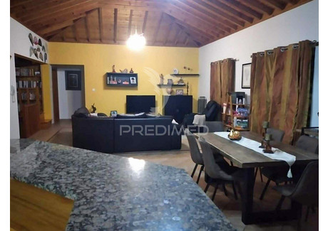 Dom na sprzedaż - Praia da Vitória (Santa Cruz) Praia Da Vitória, Portugalia, 369 m², 405 793 USD (1 659 692 PLN), NET-94698432