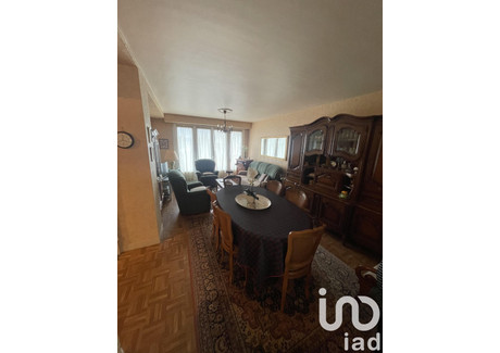 Mieszkanie na sprzedaż - La Roche Sur Yon, Francja, 71 m², 166 128 USD (681 127 PLN), NET-102128872