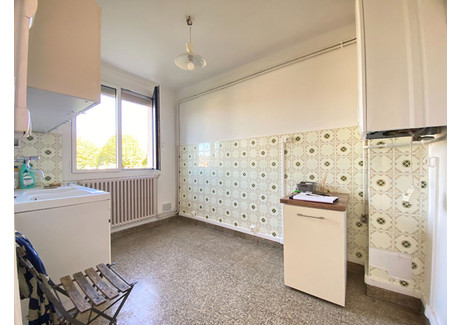 Mieszkanie na sprzedaż - Lons-Le-Saunier, Francja, 60 m², 130 424 USD (534 740 PLN), NET-102850529