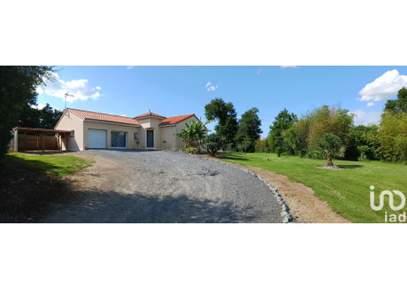 Dom na sprzedaż - Chemille-En-Anjou, Francja, 151 m², 282 945 USD (1 134 608 PLN), NET-95379985