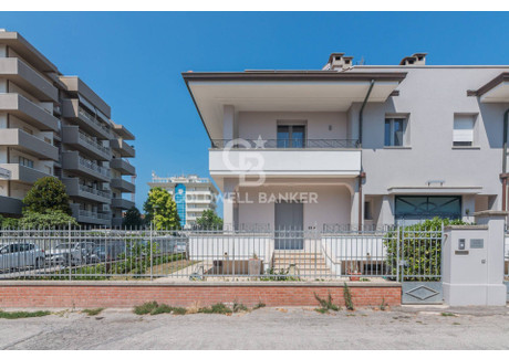 Dom na sprzedaż - Via Nervesa, Rimini, Włochy, 326 m², 841 684 USD (3 240 485 PLN), NET-99208261