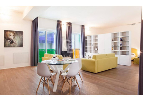 Mieszkanie na sprzedaż - Calle Cannaregio - Priuli Ai Cavaleti, Venezia, Włochy, 111 m², 487 505 USD (1 920 771 PLN), NET-84134417