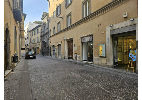 Komercyjne do wynajęcia - Corso Italia Viterbo, Włochy, 50 m², 750 USD (3054 PLN), NET-102038051