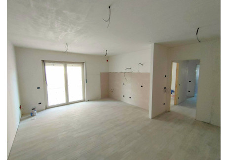 Mieszkanie na sprzedaż - Via Antonio Sant'elia, Viterbo, Włochy, 87 m², 162 560 USD (664 871 PLN), NET-84161131