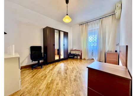 Mieszkanie na sprzedaż - via salaria, Monterotondo, Włochy, 90 m², 176 691 USD (722 667 PLN), NET-101920080