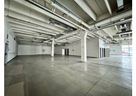 Lokal handlowy do wynajęcia - via Aereonautica, Curno, Włochy, 2100 m², 18 908 USD (77 335 PLN), NET-95767265