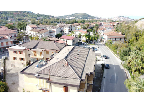 Mieszkanie na sprzedaż - Via Frascinelle, Agropoli, Włochy, 346 m², 59 426 USD (243 051 PLN), NET-90681387