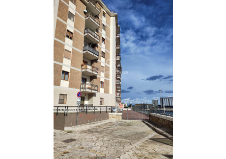 Mieszkanie na sprzedaż - Via Foggia, Brindisi, Włochy, 140 m², 253 814 USD (1 038 100 PLN), NET-85870305