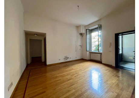 Mieszkanie do wynajęcia - Via Bartolomeo Eustachi, Milano, Włochy, 70 m², 1851 USD (7571 PLN), NET-100561015