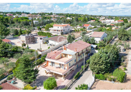 Dom na sprzedaż - Via San Magno, Corato, Włochy, 736 m², 794 016 USD (3 247 527 PLN), NET-102277689