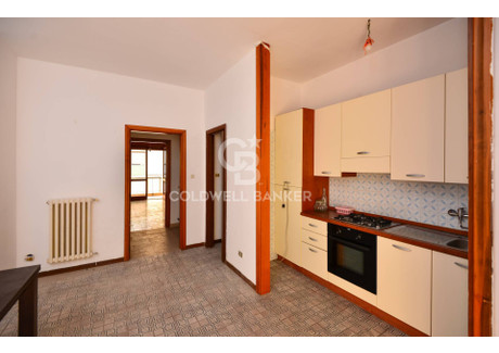 Mieszkanie na sprzedaż - Viale Marche Lecce, Włochy, 180 m², 205 212 USD (839 315 PLN), NET-91639761