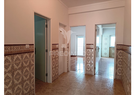 Mieszkanie na sprzedaż - Baixa da Banheira e Vale da Amoreira Moita, Portugalia, 82 m², 163 843 USD (671 755 PLN), NET-101493074