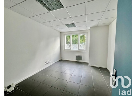 Mieszkanie na sprzedaż - Chatellerault, Francja, 153 m², 184 934 USD (758 227 PLN), NET-102217457