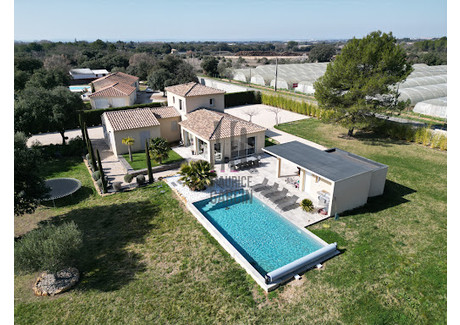 Dom na sprzedaż - Pernes-Les-Fontaines, Francja, 160 m², 750 207 USD (2 955 815 PLN), NET-95843098