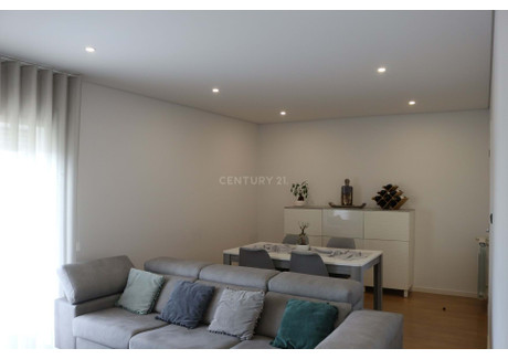 Mieszkanie na sprzedaż - Penafiel, Portugalia, 86 m², 208 582 USD (832 241 PLN), NET-96116563