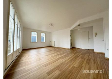 Mieszkanie na sprzedaż - Courdimanche, Francja, 60 m², 214 263 USD (876 335 PLN), NET-95341354