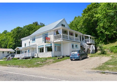 Dom na sprzedaż - 101-101C Ch. de Lac-Ste-Marie, Lac-Sainte-Marie, QC J0X1Z0, CA Lac-Sainte-Marie, Kanada, 553 m², 243 048 USD (930 874 PLN), NET-98309602