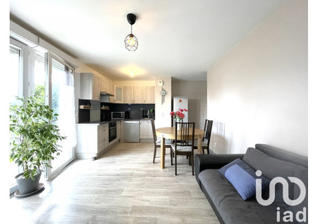 Mieszkanie na sprzedaż - Corbeil-Essonnes, Francja, 74 m², 202 972 USD (799 709 PLN), NET-95915306
