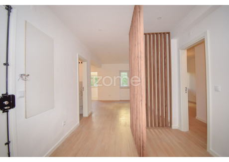 Mieszkanie na sprzedaż - Amadora, Portugalia, 98 m², 255 480 USD (1 001 483 PLN), NET-100695186