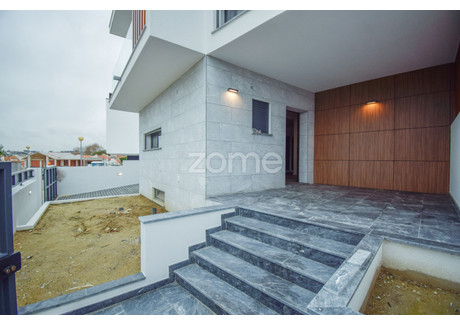 Dom na sprzedaż - Almada, Portugalia, 180 m², 723 432 USD (2 770 744 PLN), NET-98041658