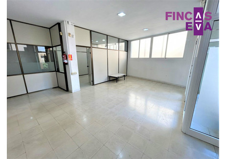 Komercyjne na sprzedaż - Calle Sant Josep, Barcelona, Corbera De Llobregat, Hiszpania, 83 m², 78 137 USD (319 581 PLN), NET-94441474