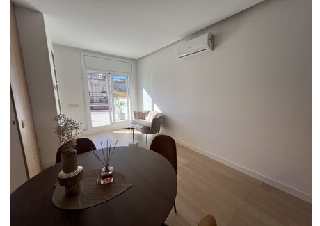 Mieszkanie na sprzedaż - C. de Villarroel, 200, L'Eixample, 08036 Barcelona, Spain Barcelona, Barcelona, Hiszpania, 54 m², 567 781 USD (2 322 225 PLN), NET-95674622