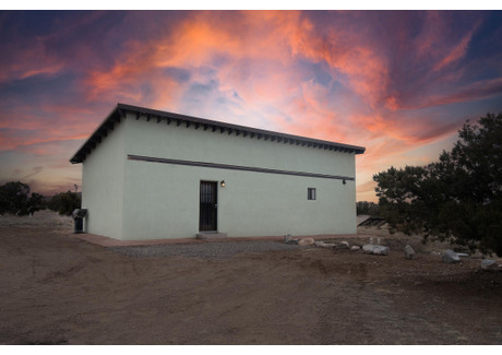 Dom na sprzedaż - 196 Camino Cerro Chato Cerrillos, Usa, 89,74 m², 349 000 USD (1 375 060 PLN), NET-94791632