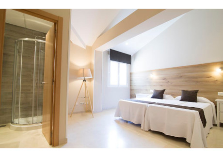Mieszkanie do wynajęcia - Calle Bordadores Madrid, Hiszpania, 57 m², 2083 USD (8205 PLN), NET-95765737