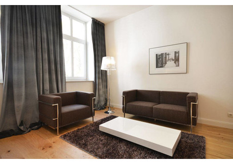 Mieszkanie do wynajęcia - Cranachstraße Frankfurt, Niemcy, 44 m², 2541 USD (10 138 PLN), NET-95853472