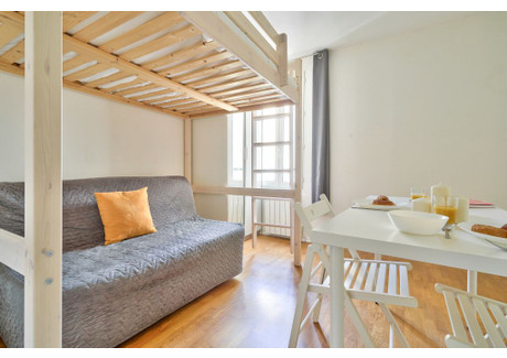 Mieszkanie do wynajęcia - Rue Truffaut Paris, Francja, 17 m², 1788 USD (6865 PLN), NET-99843397