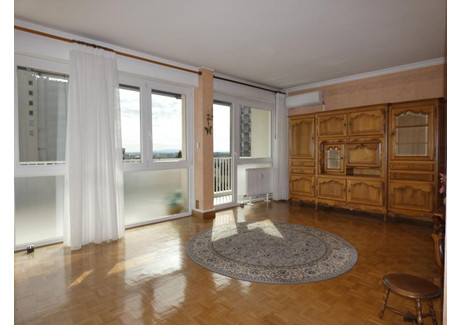 Mieszkanie na sprzedaż - 15, rue maréchal de lattre de tassigny, Boucicaut Chalon Sur Saone, Francja, 75 m², 104 549 USD (427 605 PLN), NET-100081729