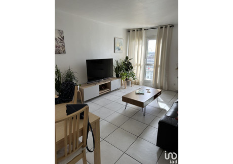 Mieszkanie na sprzedaż - Chelles, Francja, 75 m², 204 699 USD (837 217 PLN), NET-97049547