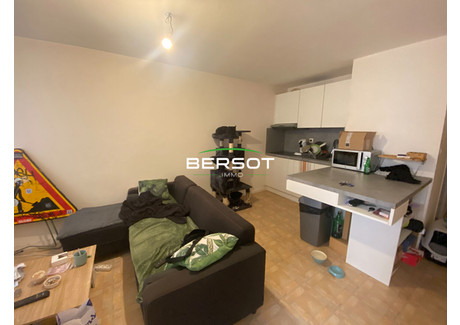 Mieszkanie na sprzedaż - Besancon, Francja, 39,23 m², 114 229 USD (439 780 PLN), NET-91924404