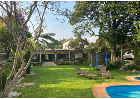 Dom na sprzedaż - Lirio 123, Rancho Cortes, 62120 Cuernavaca, Mor., Mexico Cuernavaca, Meksyk, 730 m², 688 444 USD (2 822 620 PLN), NET-94310705