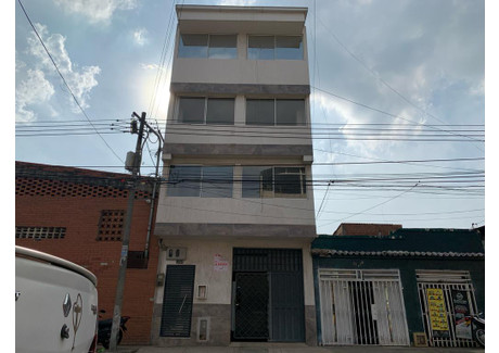 Komercyjne na sprzedaż - Cl. 28 #11b-24, Comuna 8, Cali, Valle del Cauca, Colombia Cali, Kolumbia, 197 m², 184 796 USD (757 662 PLN), NET-94748191