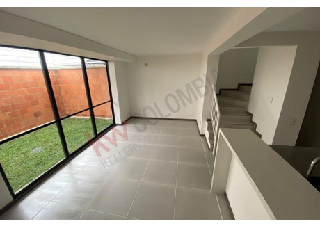 Dom na sprzedaż - Carrera 22 c # 2-234, Jamundí, Valle del Cauca, Colombia Jamundí, Kolumbia, 120 m², 96 836 USD (379 599 PLN), NET-93547358