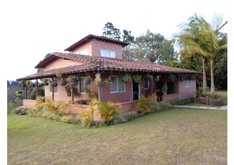 Dom na sprzedaż - 5HCW+57, Rionegro, Antioquia, Colombia Rionegro, Kolumbia, 137 m², 362 414 USD (1 504 020 PLN), NET-102250406