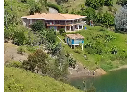 Dom na sprzedaż - 6R5F+48, Guatapé, Vda. Bonilla, Guatapé, Antioquia, Colombia El Peñol, Kolumbia, 380 m², 272 542 USD (1 117 424 PLN), NET-102312059