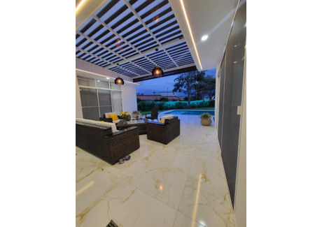 Dom na sprzedaż - La Morada Condominio, Jamundí, Valle del Cauca, Colombia Jamundí, Kolumbia, 400 m², 361 098 USD (1 383 006 PLN), NET-100684945